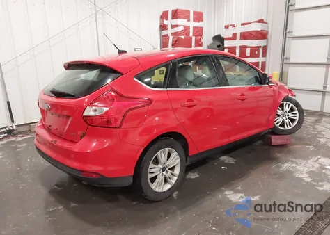 2012 Ford Focus Sel z USA, uszkodzony, nr VIN 1FAHP3M26CL358241